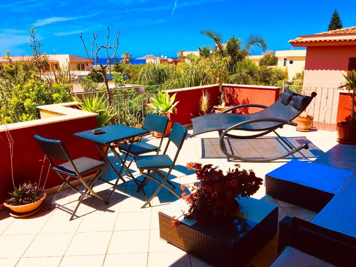 Casa Vacanze Isolotto 伊索拉戴里费米尼 外观 照片